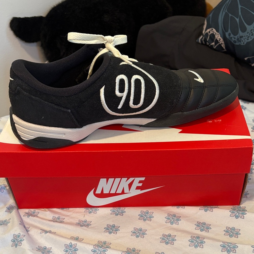 Nike Black and White Men's Sneakers